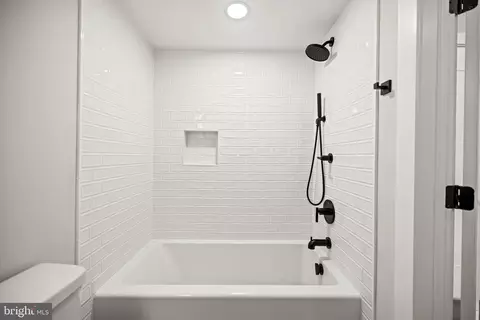 919 12th St NE #105, Washington, DC 20002 photo 16