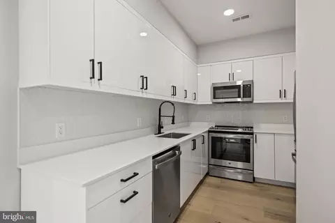919 12th St NE #105, Washington, DC 20002 photo 4
