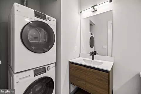 919 12th St NE #105, Washington, DC 20002 photo 15