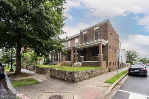932 14th St SE, Washington, DC 20003
