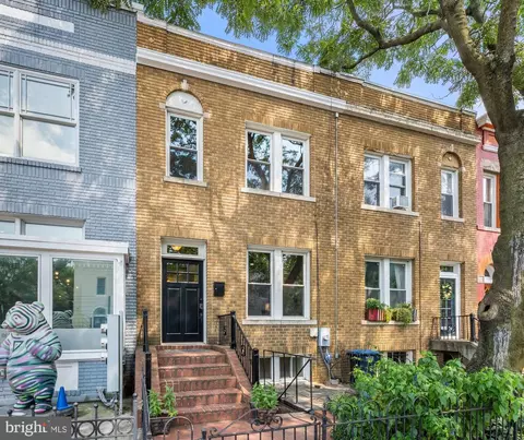 502 13th St SE, Washington, DC 20003