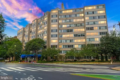 1330 New Hampshire Ave NW #207, Washington, DC 20036