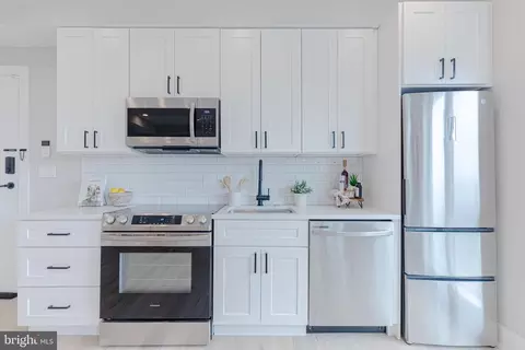 1016 17th Pl NE #502, Washington, DC 20002 photo 5