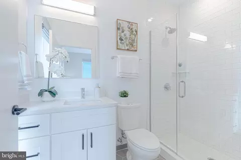 1016 17th Pl NE #502, Washington, DC 20002 photo 9