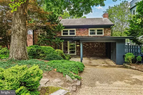 2232 49th St NW, Washington, DC 20007