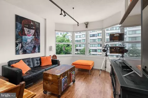 1111 11th St NW #402, Washington, DC 20001
