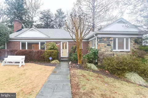 5168 Linnean Ter NW, Washington, DC 20008