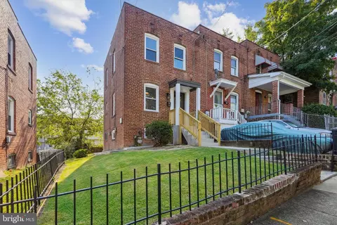 231 57th Pl NE, Washington, DC 20019