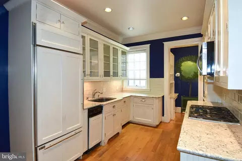 2928 Upton St NW, Washington, DC 20008 photo 8