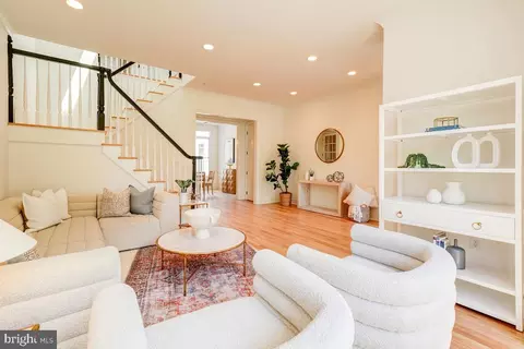 812 Constitution Ave NE, Washington, DC 20002 photo 5