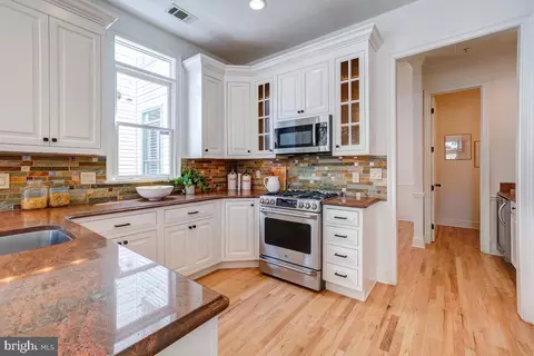 812 Constitution Ave NE, Washington, DC 20002 photo 15