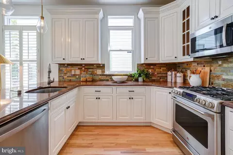 812 Constitution Ave NE, Washington, DC 20002 photo 14