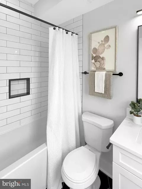 1026 18th St NE #4, Washington, DC 20002 photo 13