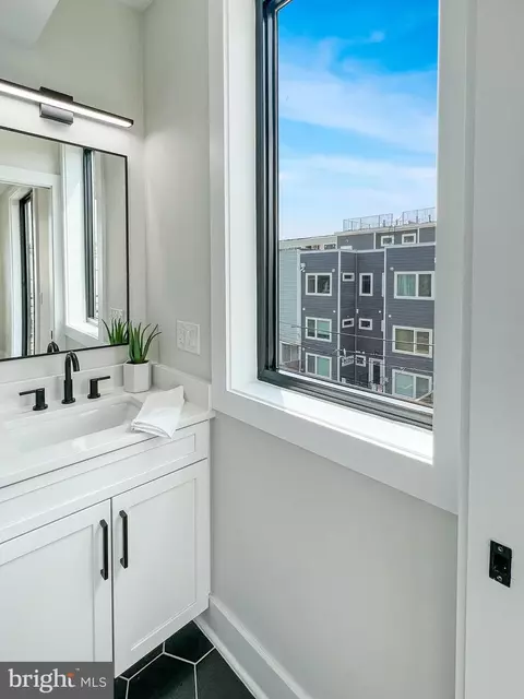 1026 18th St NE #4, Washington, DC 20002 photo 15