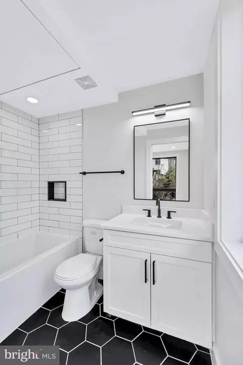 1026 18th St NE #4, Washington, DC 20002 photo 14