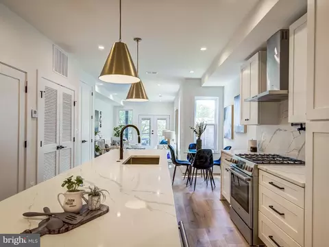 917 7th St NE #2, Washington, DC 20002 photo 6