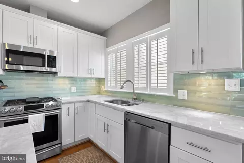 1147 Abbey Pl NE, Washington, DC 20002 photo 19