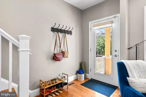 1147 Abbey Pl NE, Washington, DC 20002 photo 4