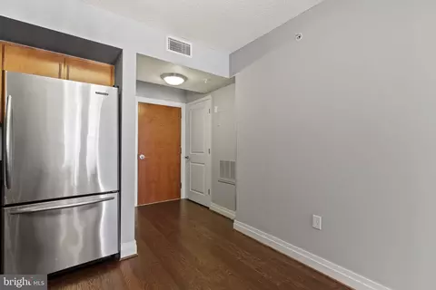 915 E Street St NW #911, Washington, DC 20004 photo 3
