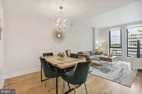 1211 Van SE #707, Washington, DC 20003 photo 2