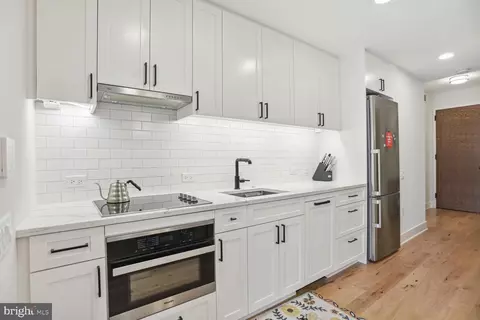 1211 Van SE #707, Washington, DC 20003 photo 8
