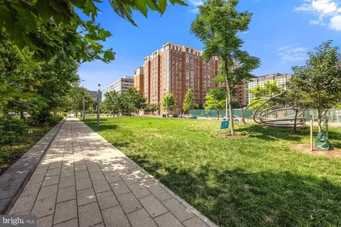 1211 Van SE #707, Washington, DC 20003 photo 50