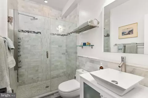 812 4th St NE #1, Washington, DC 20002 photo 23