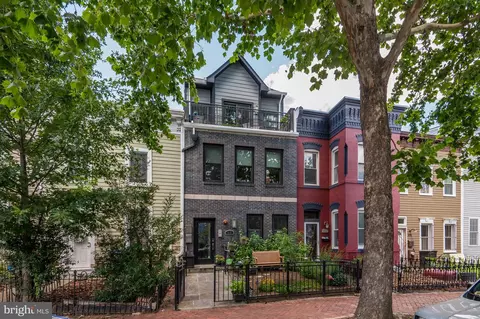 812 4th St NE #1, Washington, DC 20002 photo 2
