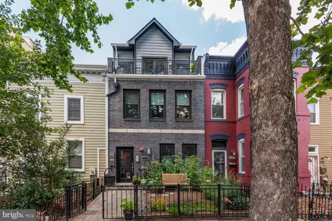 812 4th St NE #1, Washington, DC 20002