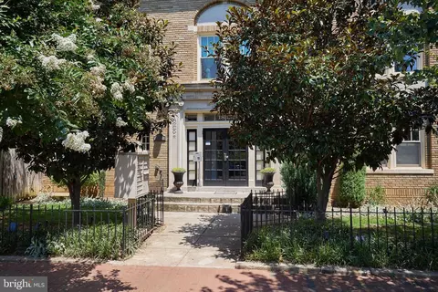 1823 Newton St NW #105, Washington, DC 20010