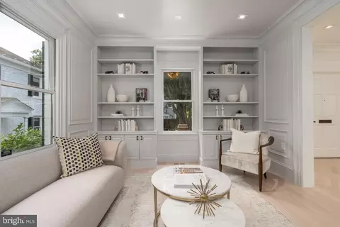 1619 31st St NW, Washington, DC 20007 photo 4