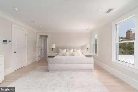 1619 31st St NW, Washington, DC 20007 photo 15
