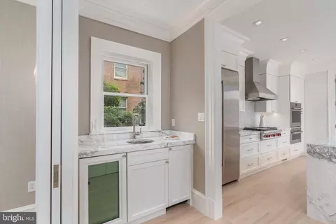 1619 31st St NW, Washington, DC 20007 photo 6