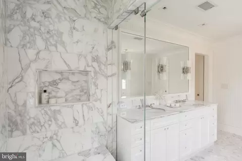 1619 31st St NW, Washington, DC 20007 photo 18