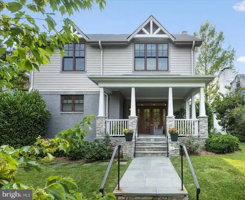 5110 41st St NW, Washington, DC 20016