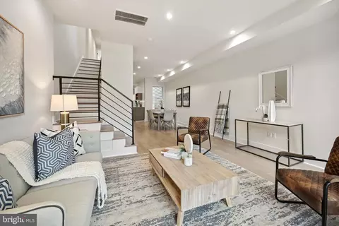 3657 13th St NW, Washington, DC 20010