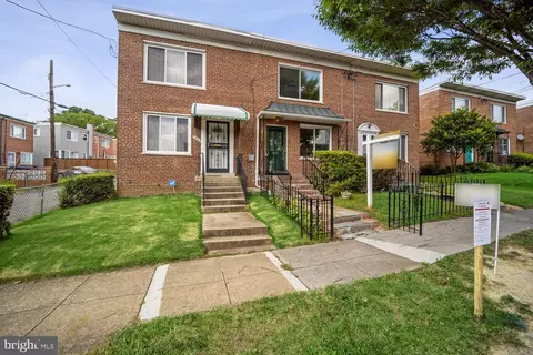 1226 Farragut Pl NE, Washington, DC 20017