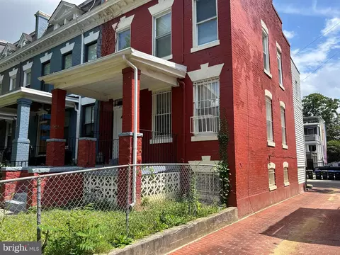 648 Keefer Pl NW, Washington, DC 20010