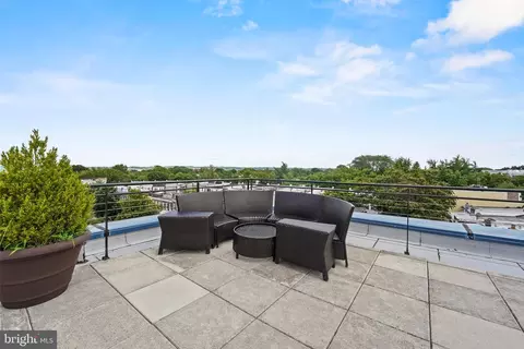 401 13th St NE #PH9, Washington, DC 20002 photo 32
