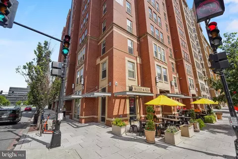 401 13th St NE #PH9, Washington, DC 20002 photo 44