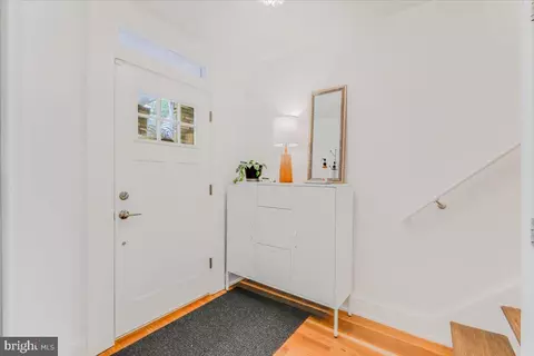 545 23rd Pl NE, Washington, DC 20002 photo 4