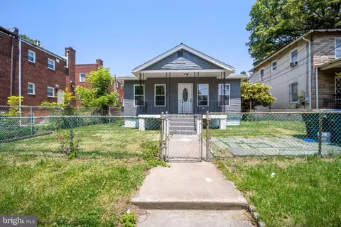 4826 Hayes St NE, Washington, DC 20019
