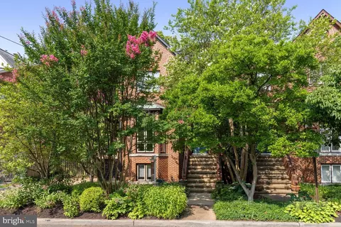 5358 42nd Pl NW, Washington, DC 20015