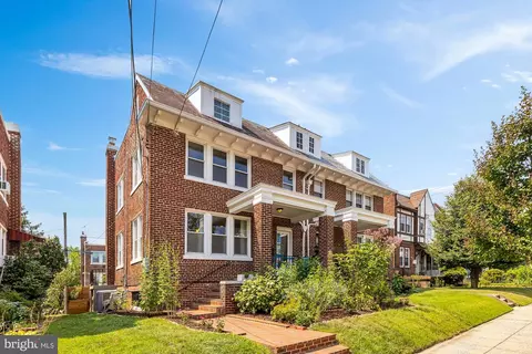 808 Tuckerman St NW, Washington, DC 20011