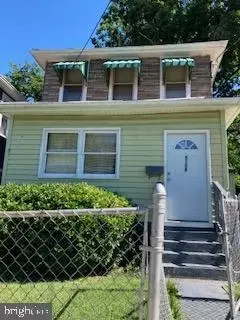 5208 Dix St NE, Washington, DC 20019