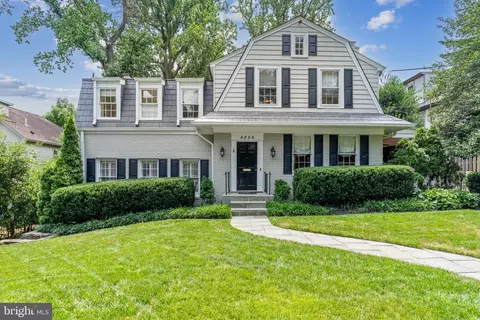 4554 Klingle St NW, Washington, DC 20016