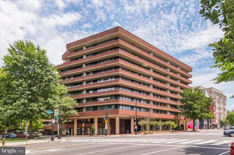 2555 Pennsylvania Ave NW #402, Washington, DC 20037