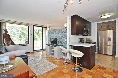429 N Street St SW #S-402, Washington, DC 20024