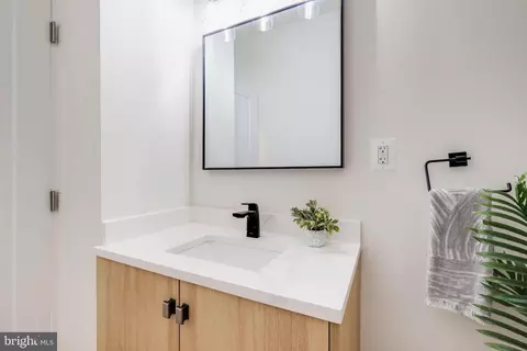 401 K St NE #A, Washington, DC 20002 photo 7