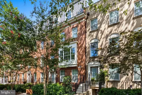 1919 Belmont Rd NW #79, Washington, DC 20009